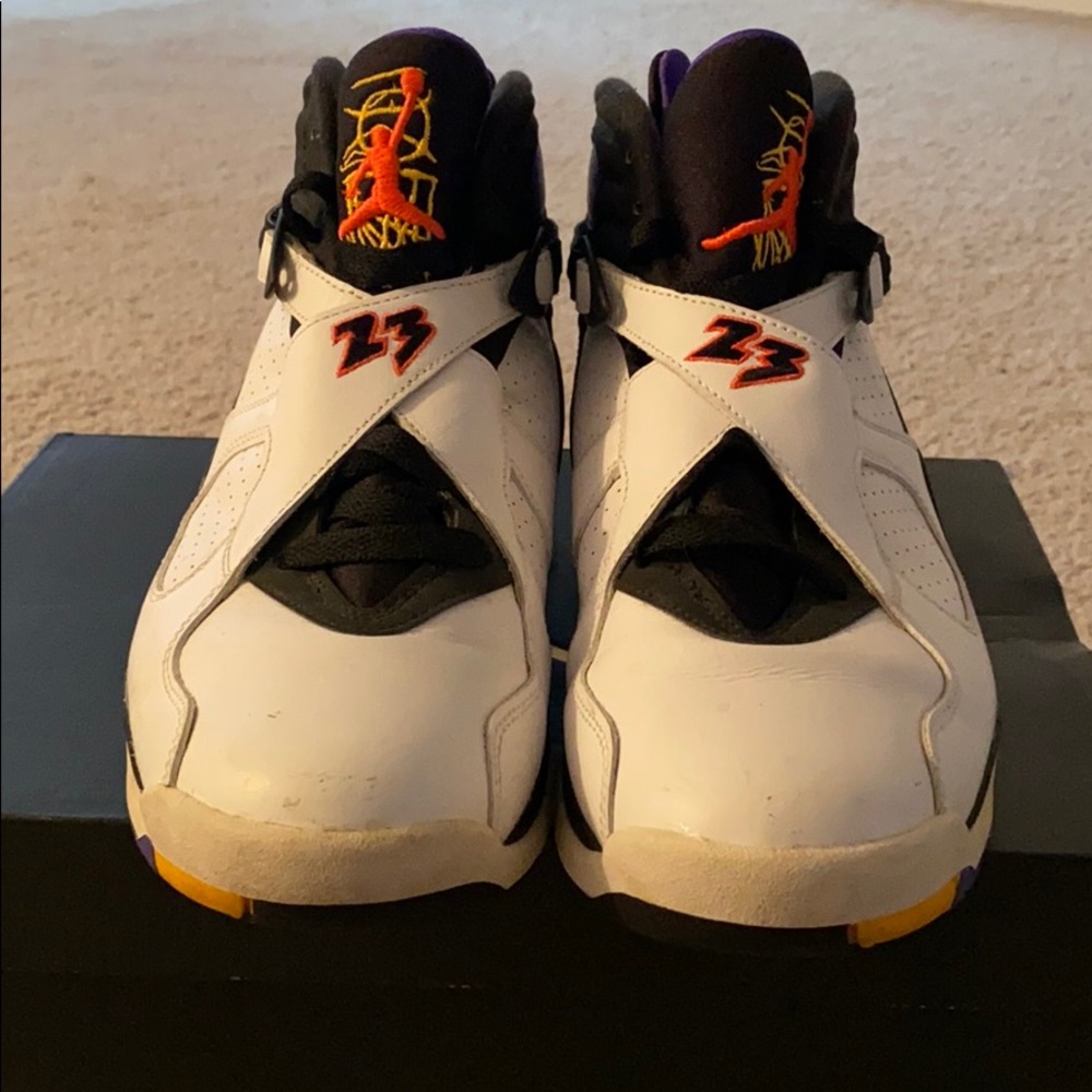 Nike Air Jordan 8 Retro “Three Peat”